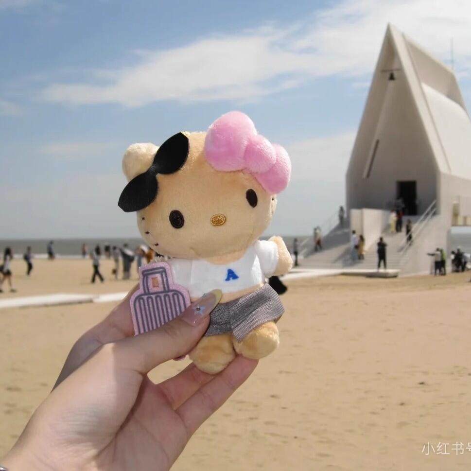 日本代购行李箱黑皮哈喽kitty KT猫包包挂件公仔玩偶旅行背包挂饰