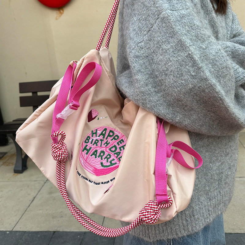 日本代购ball chain刺绣单肩旅行袋斜挎帆布包通勤包托特包大容量,箱包皮具/热销女包/男包,时尚帆布包,淘宝优惠券,粉丝福利购,淘宝优惠卷