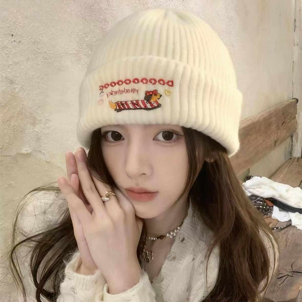 帽檐趴只小腊肠丨冬日俏皮感拿捏