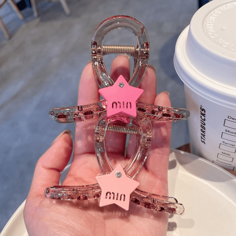 星抓夹发女小号后脑勺盘字