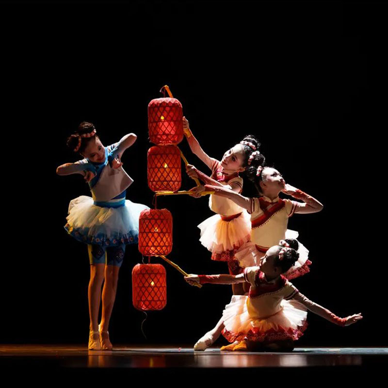 小荷风采灯火舞蹈服儿童元旦喜庆服红灯笼喜妞妞年画娃娃演出服