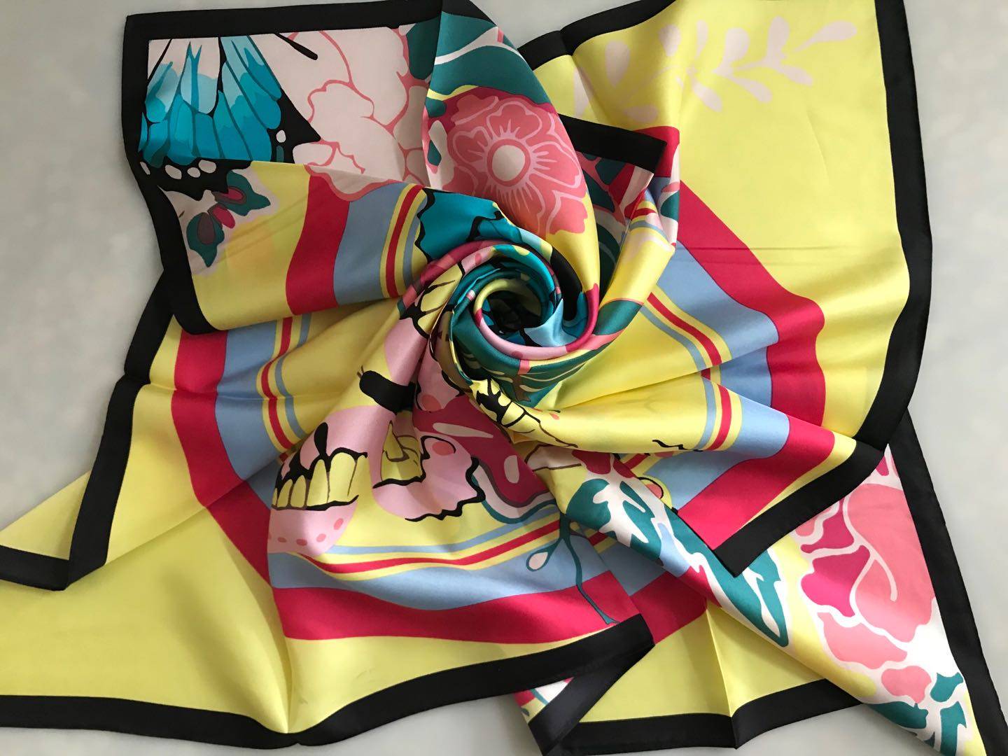 披肩秋季外搭时尚风大放进