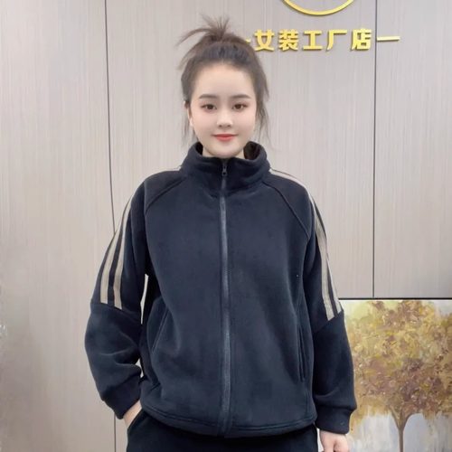 休闲拼条保暖百搭立领加绒外套