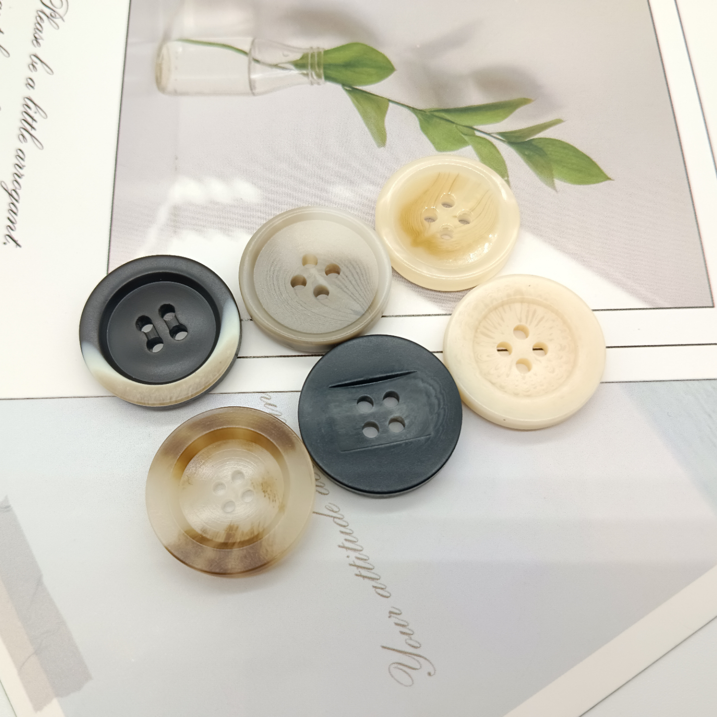 圆形花纹树脂纽扣大衣风衣装饰扣