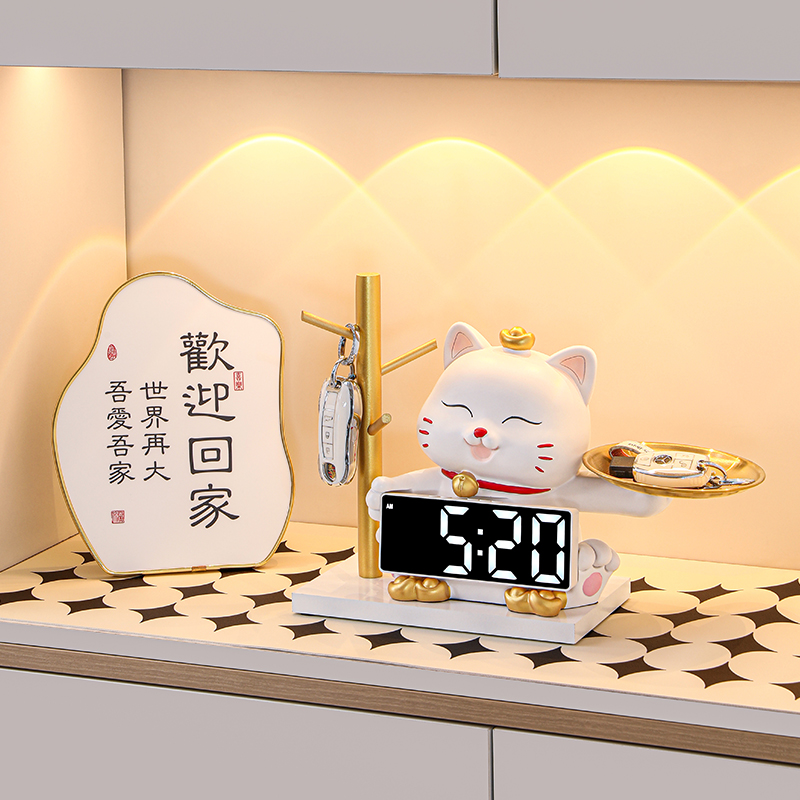 招财猫带时钟玄关收纳钥匙
