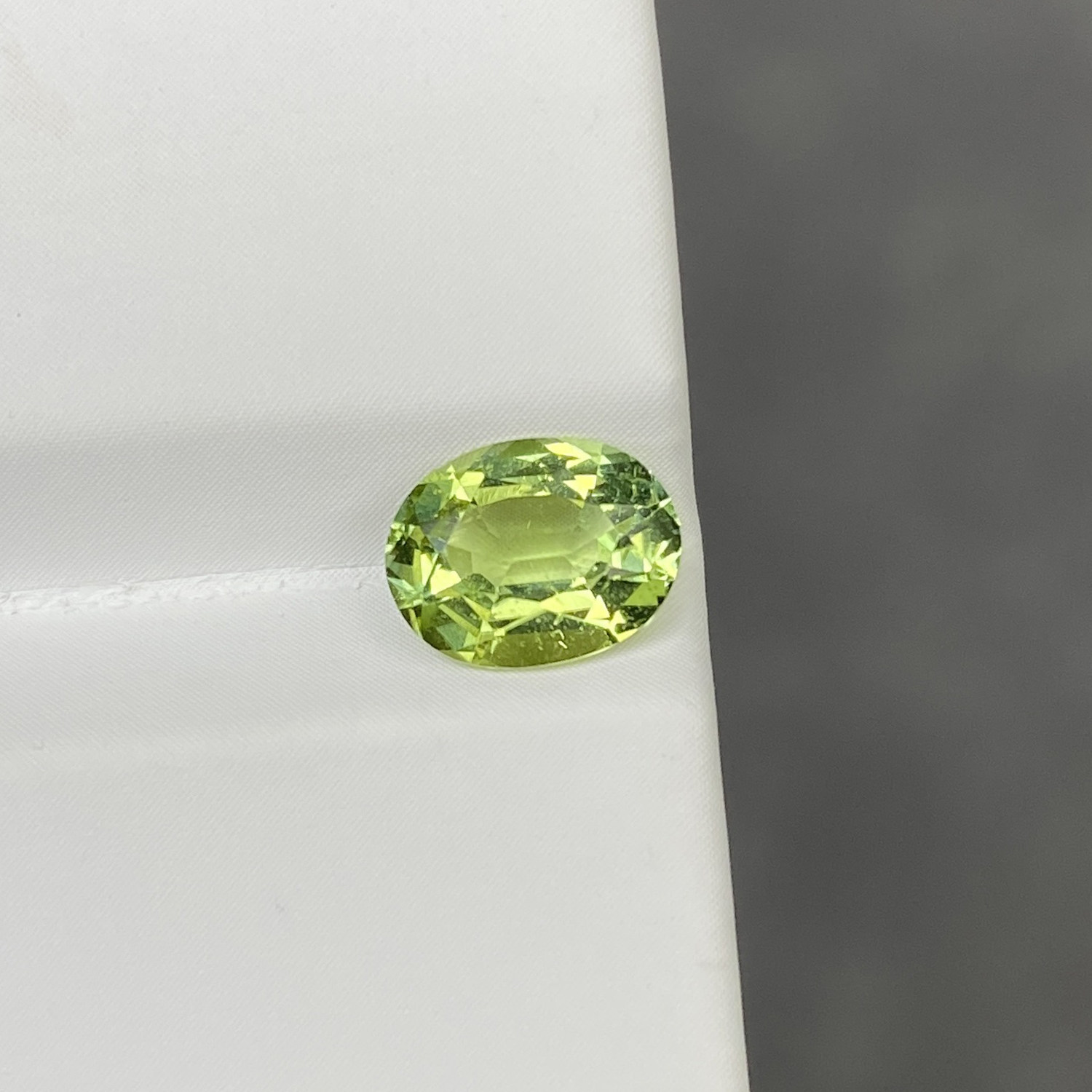 【一氏】1.15克拉天然苹果绿碧玺宝石椭圆戒面可镶吊坠戒指耳钉