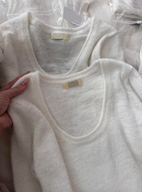 韩系奶fufu白色长袖u领针织衫女早秋轻薄纯欲风修身软糯打底上衣