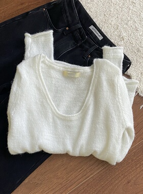 软糯质感大U领长袖羊毛针织打底衫女奶呼呼白色马海毛羊绒衫毛衣