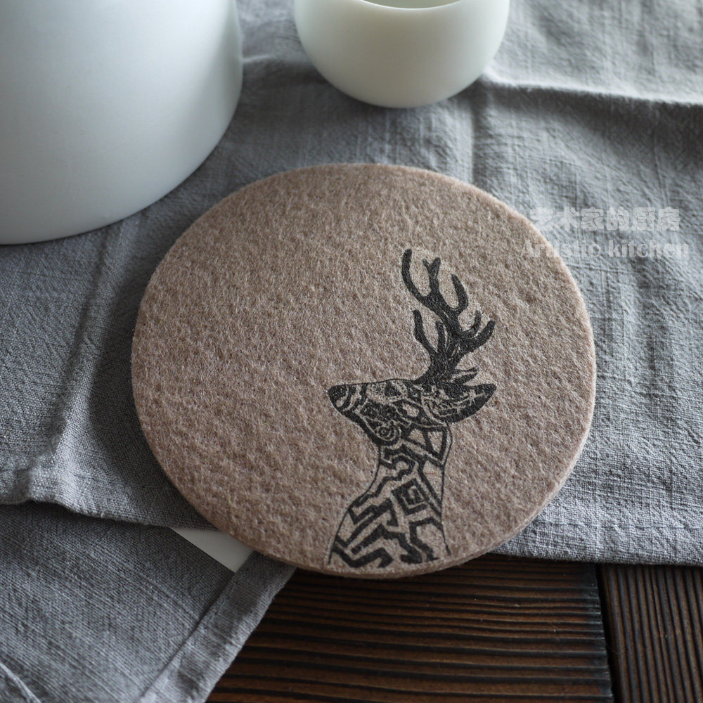 INS 스타일 차 코스터 북유럽 펠트 플레이스 매트 냄비 및 그릇 매트 흡수성 및 단열 장인이 손수 제작 20 위안 이상 구매시 무료 배송