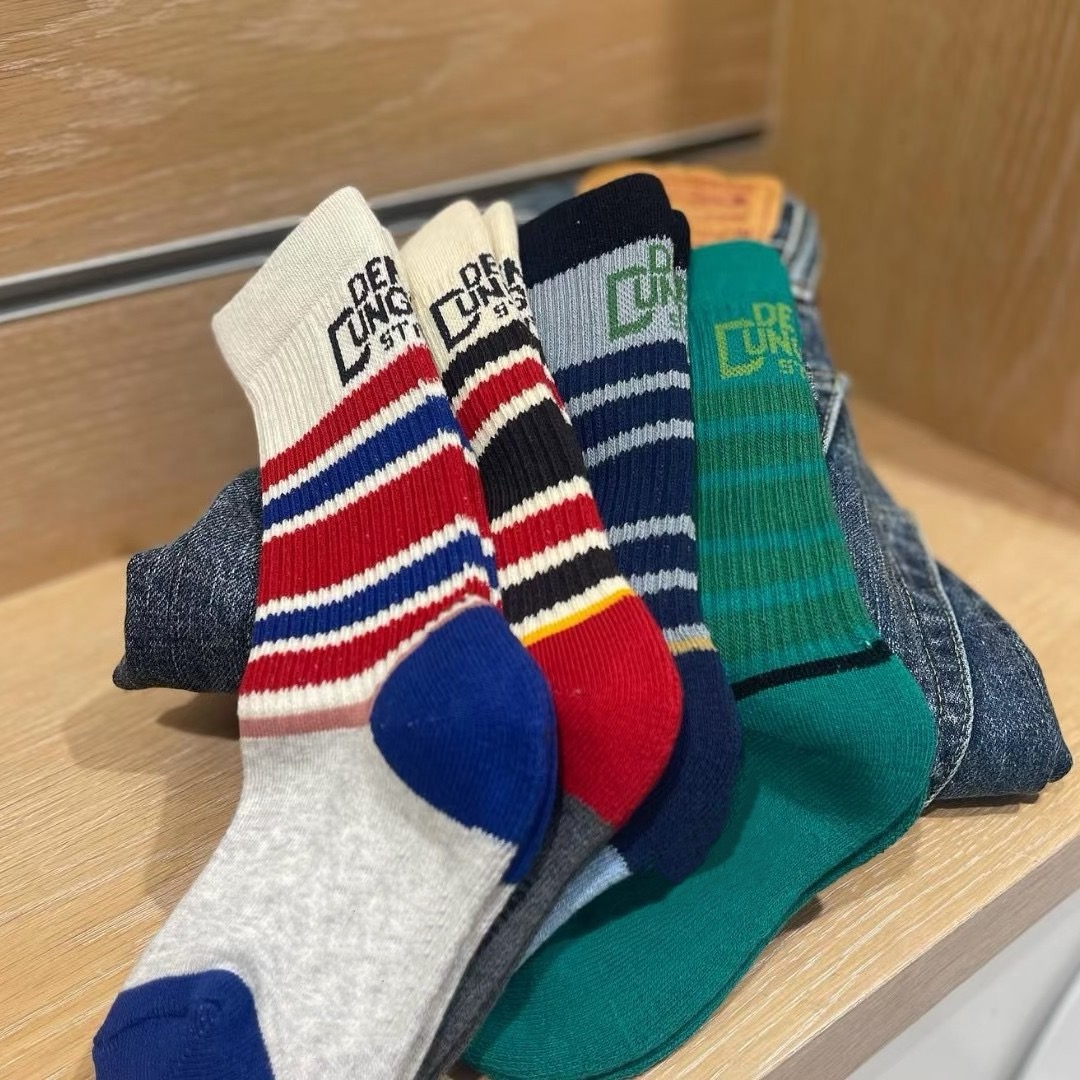 帅气又百搭的日系袜子