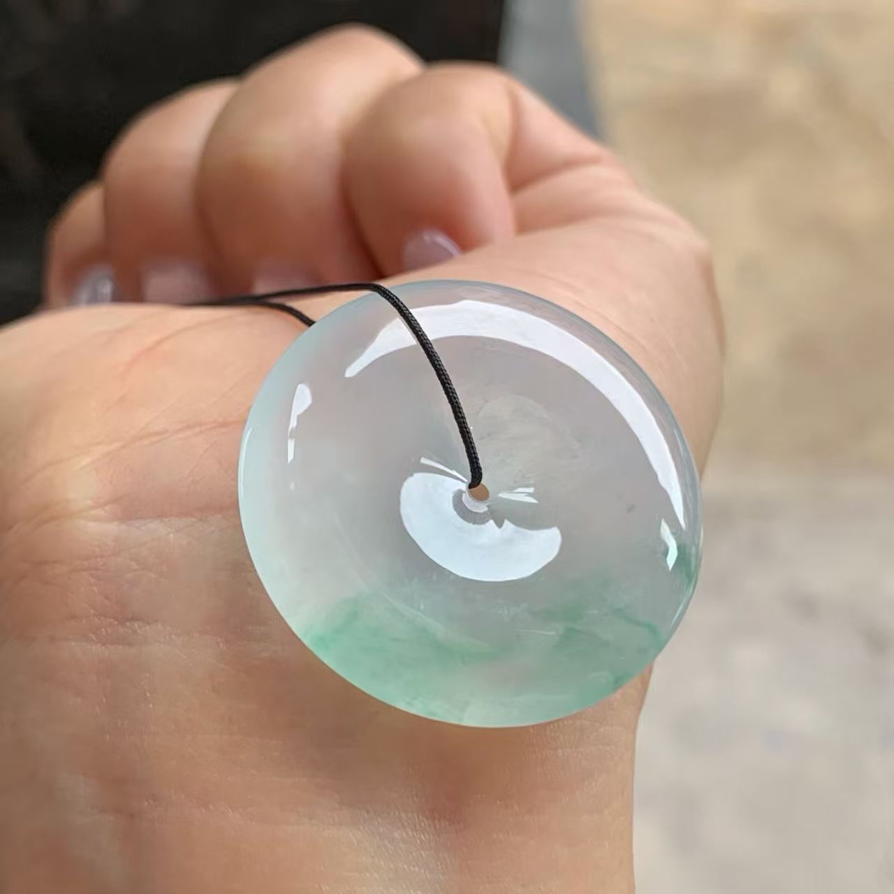 高冰种飘绿翡翠平安扣吊坠天然A货缅甸翡翠冰透飘花平安扣挂坠