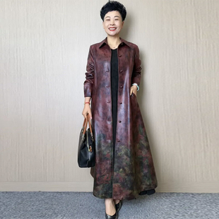 气质妈妈鹿皮绒风衣春秋装新款高品质坠感印花大码显瘦长款外套女