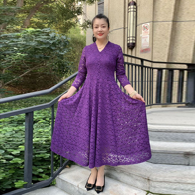 洋气蕾丝弹力纯色气质连衣裙大摆