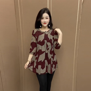 2026妈妈夏季打底衫新款宽松大妈弹力网纱印花显瘦遮肚子洋气上衣