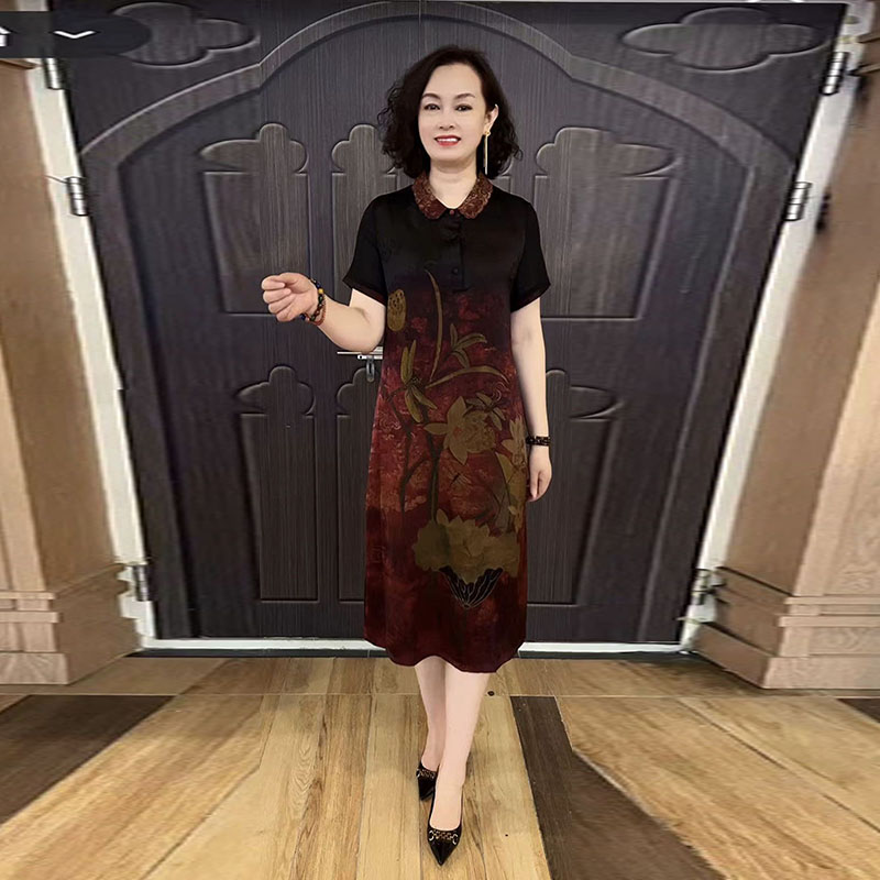 复古真丝荷花定位图刺绣遮肉显瘦