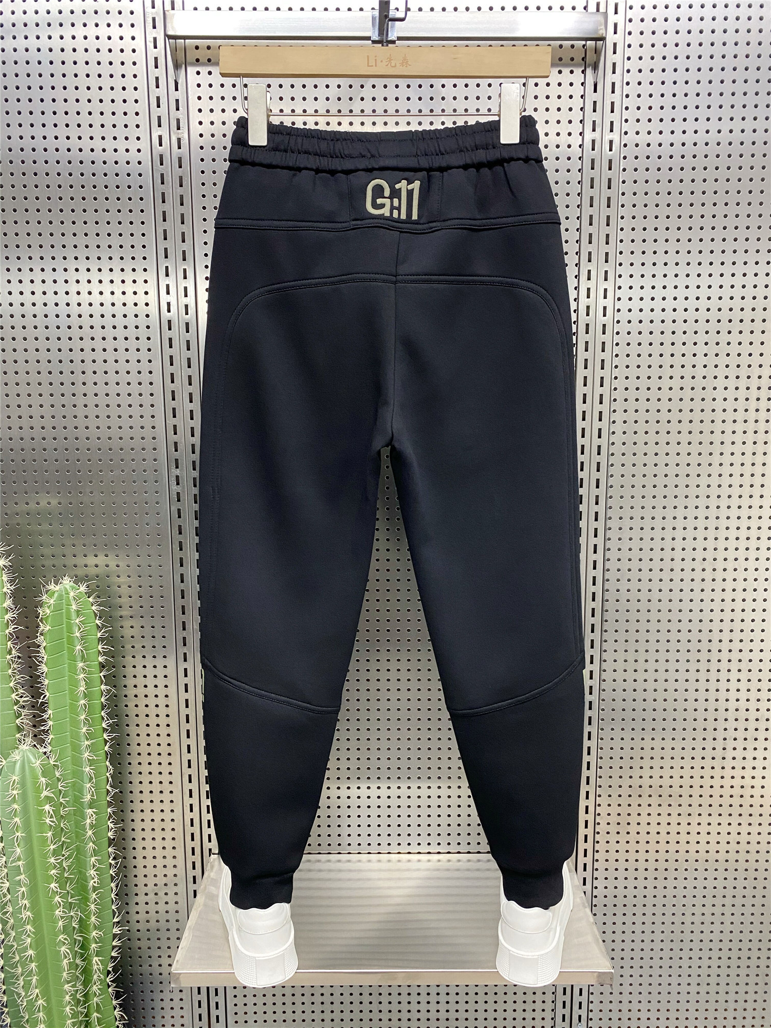 休闲裤春秋男士新款潮流网红黑色小脚裤弹力百搭修身束脚运动卫裤