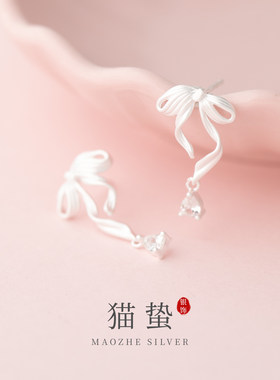 猫蛰S925纯银磨砂飘带蝴蝶结耳钉