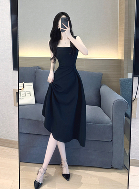 黑色连衣裙女夏季2023新款气质名媛法式收腰显瘦方领中长款吊带裙