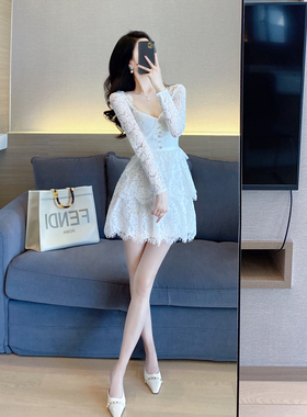 白色蕾丝连衣裙2021秋季新款女高级感气质名媛收腰显瘦打底a字裙