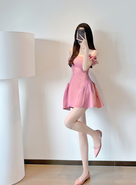 粉色抹胸连衣裙女夏2025新款高级感气质收腰显瘦公主蓬蓬裙小礼服