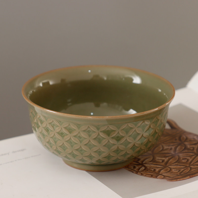 微瑕耀州窑橄榄青釉印花小号碗