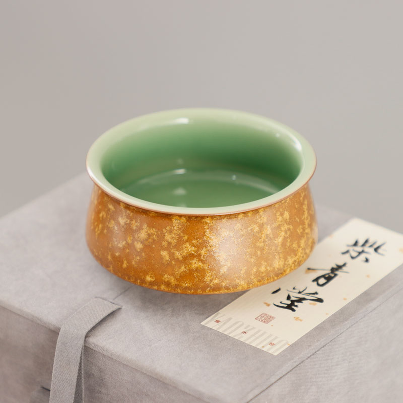 天然矿物料梅子青釉折腰主人杯