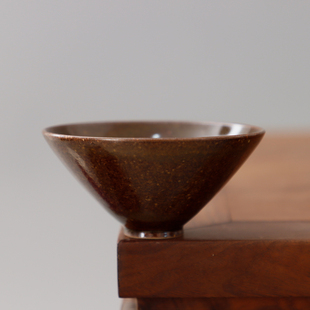 耀州窑许磊手作新派薄胎粗陶酱色釉青瓷中式经典直口大斗笠茶杯