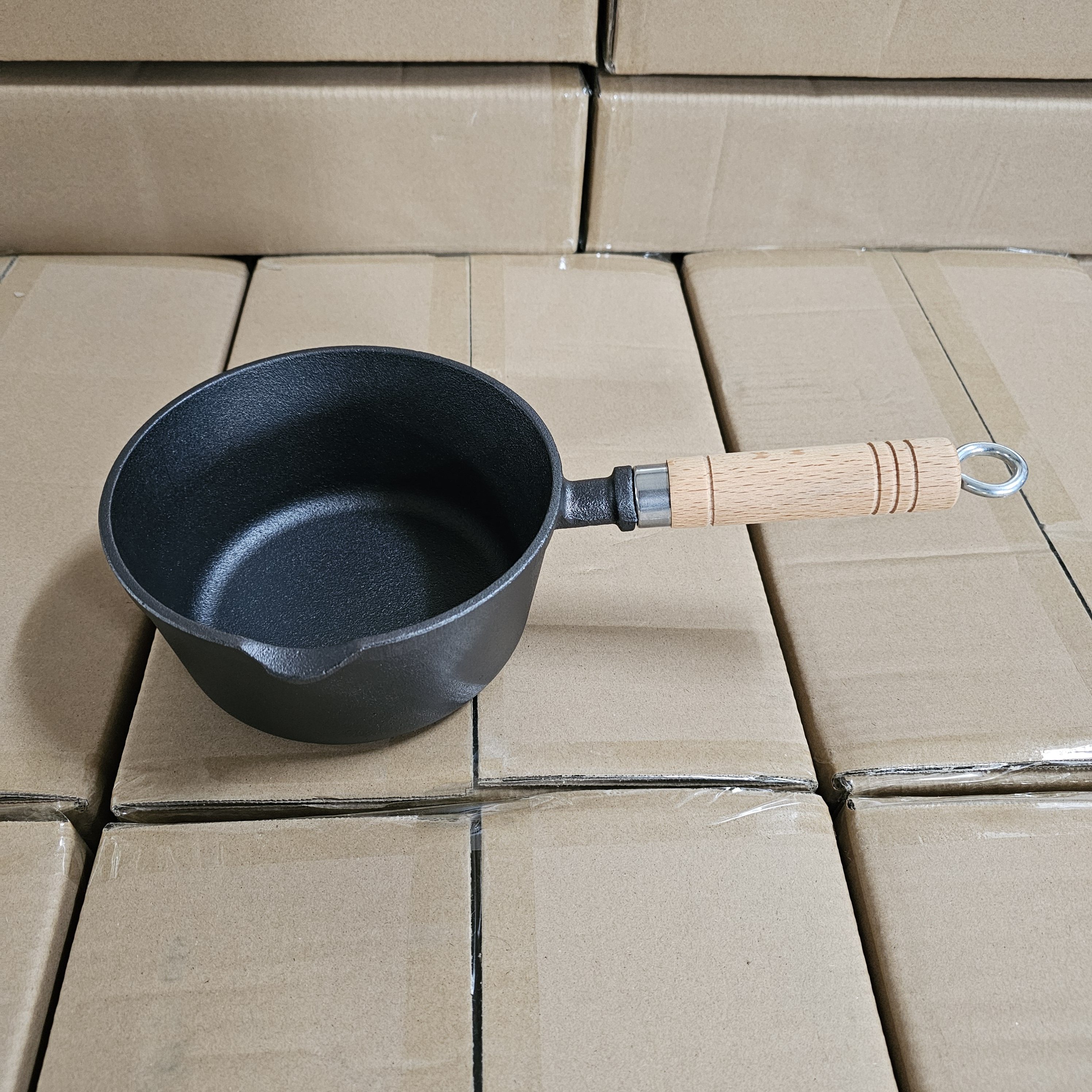 威仕朗汤锅炖锅煮方便面锅宝宝辅食锅奶锅无涂层加厚木柄设计16.6