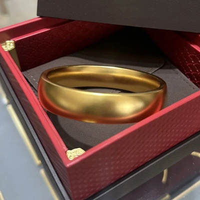 高货版古法传承纯手工宽面大轮胎手镯女黄金色实心泥鳅背镯子素圈