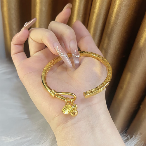 新中式轻奢古法铃铛开口手镯女保色24k亮金色錾刻吉言仿黄金镯子