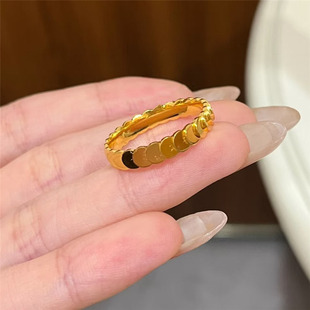 金店同款18K黄金色层叠鱼鳞片戒指女波光粼粼素圈不掉色食指指环