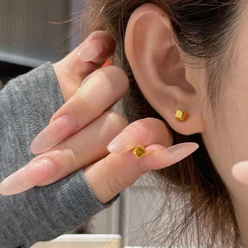 精致日常百搭小方块耳钉女不掉色