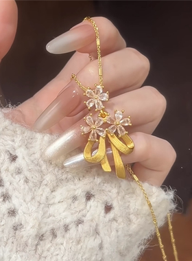 点钻拉丝蝴蝶结桃花吊坠项链女