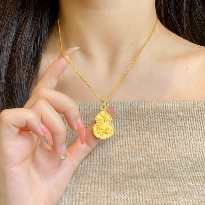 新中式点钻錾刻喜鹊登梅葫芦吊坠项链女仿黄金色吉祥美满锁骨颈链