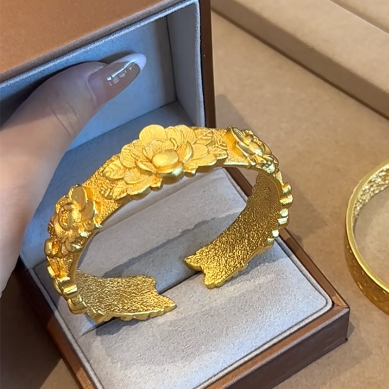 古法沙金手工錾刻富贵牡丹花开口手镯女宽版实心繁花双喜婚嫁镯子