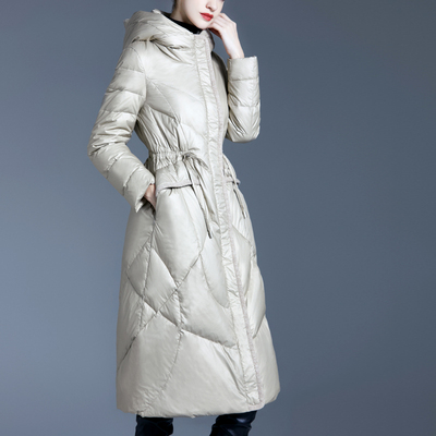 大牌修身收腰中长款羽绒服