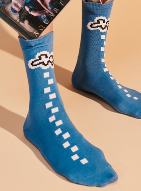 LIFEBEAT云朵像素印花中筒潮袜