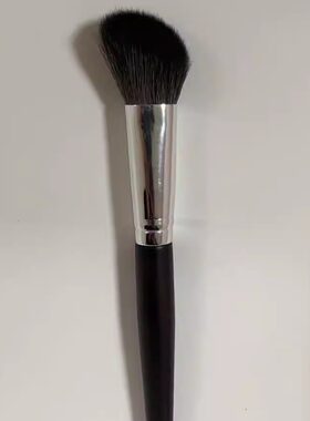 新品斜角修容刷阴影刷羊毛腮红刷化妆刷子高光刷轮廓刷彩妆刷真毛
