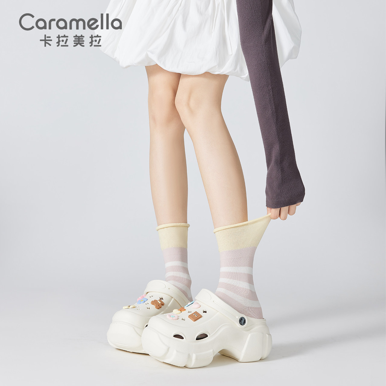 袜子女秋冬2025新款中筒袜外穿潮配裙子薄款女生女袜白色袜子女款