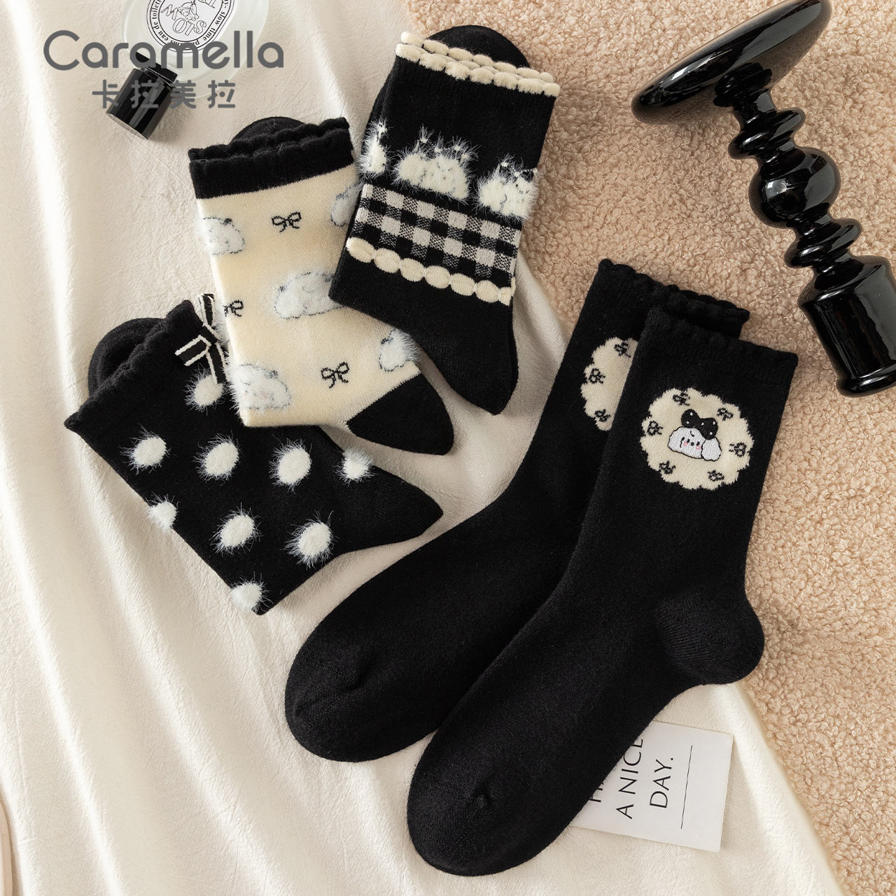 caramella袜子女秋冬新款羊毛袜女款冬季女士中筒袜可爱卡通女袜