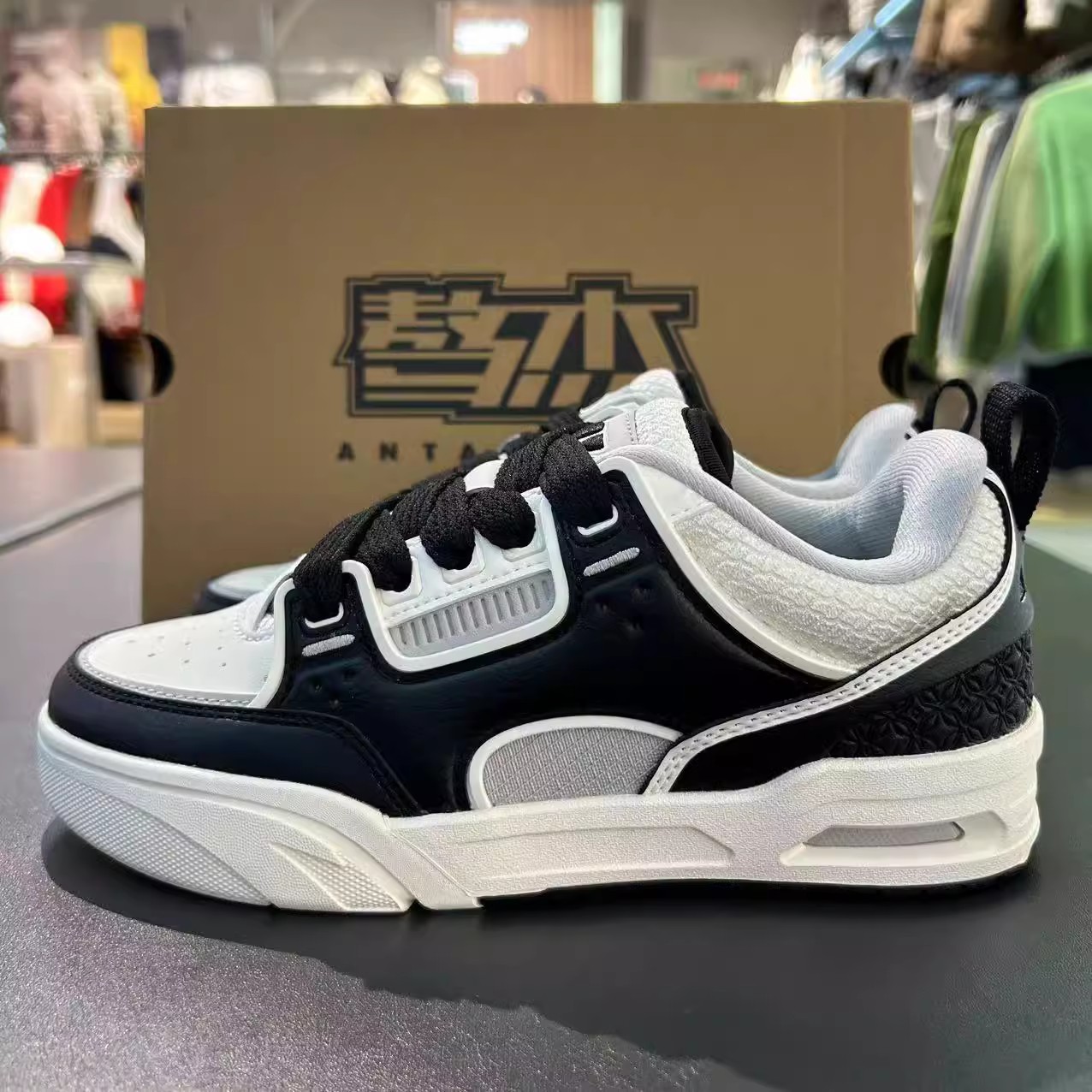 安踏骜杰板鞋女蛇年2025新款3厚底增高运动女鞋官方正品122518040