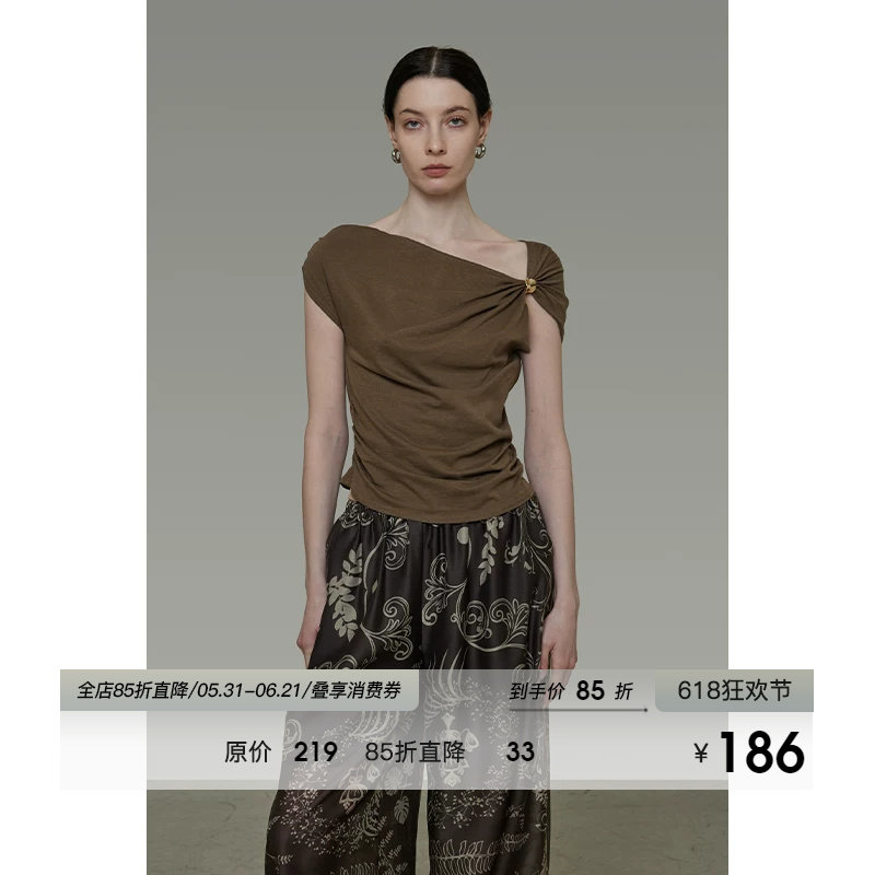 UNSPOKEN设计感立体装饰不规则斜肩T恤女夏季修身显瘦气质上衣