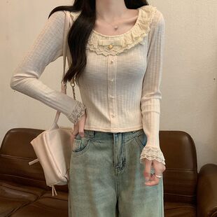 温柔风蕾丝花边圆领长袖针织衫女款秋季修身显瘦甜美短款打底上衣