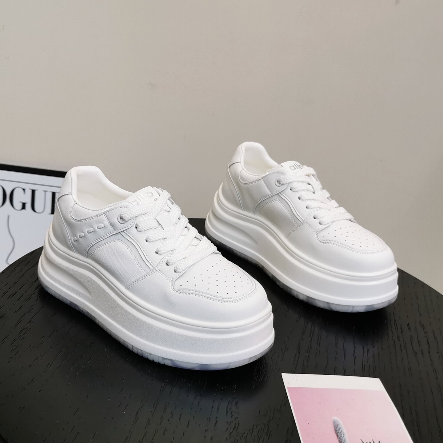 2026新款马年潮流板鞋女超火个性鞋底马到成功厚底渐变增高休闲鞋