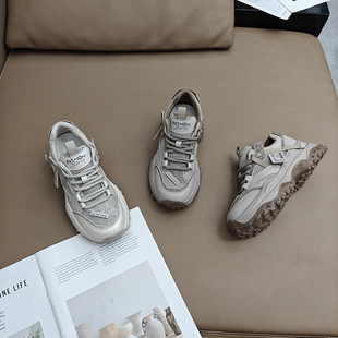 复古卡其显脚小真皮老爹鞋女2025新款水钻厚底增高炸街运动休闲鞋