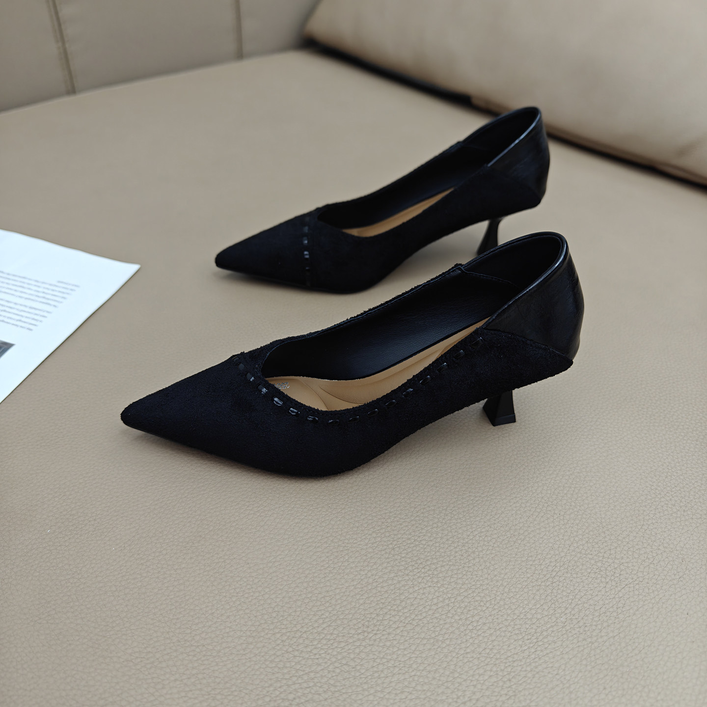 尖头高跟鞋单鞋女2025新款鞋子时尚女鞋浅口黑色低跟一脚蹬工作鞋