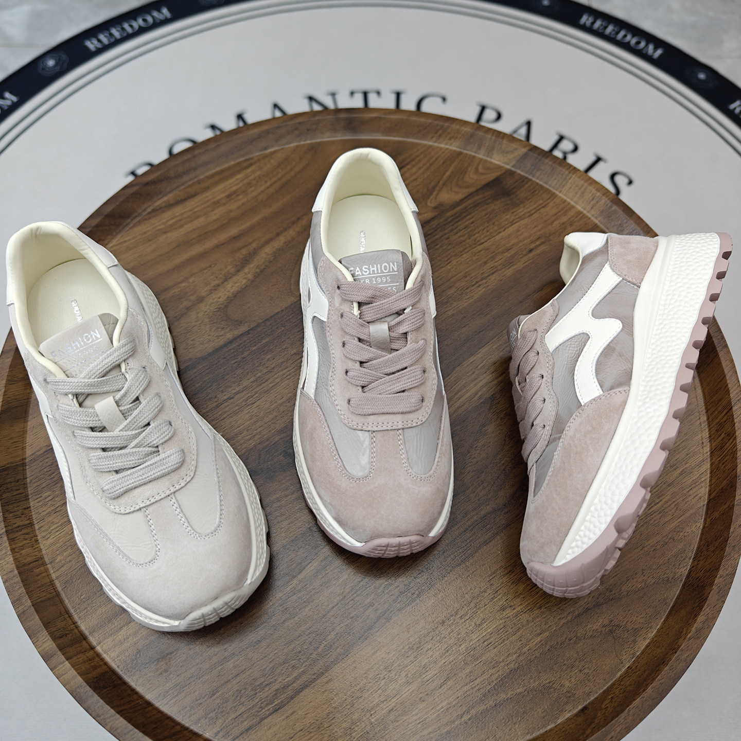 复古系带阿甘鞋女2026新款厚底轻便增高运动休闲显脚小百搭老爹鞋