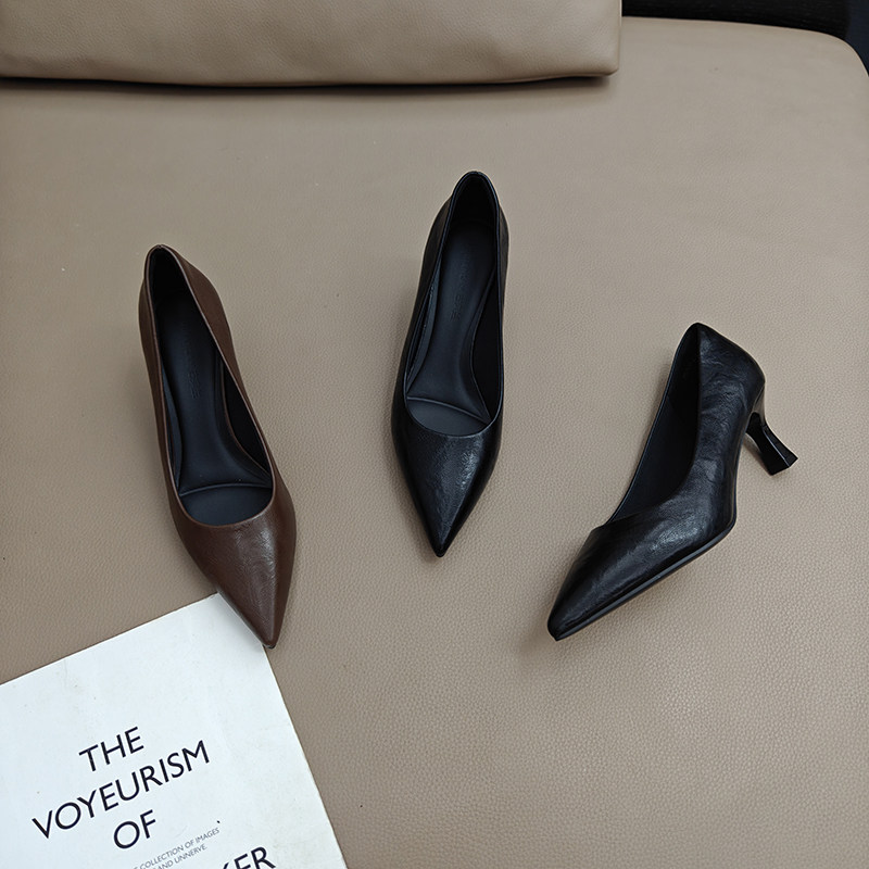 高跟鞋女细跟2025年新款简约黑色软皮尖头职业气质通勤低跟工作鞋