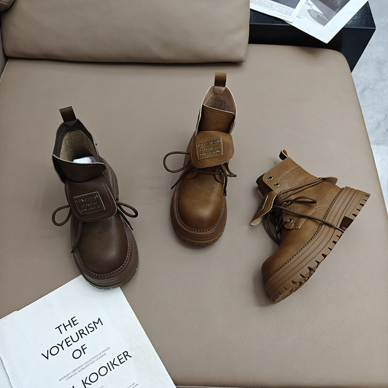 复古马丁靴女英伦风2024秋冬爆款厚底真皮翻领工装大黄靴机车短靴