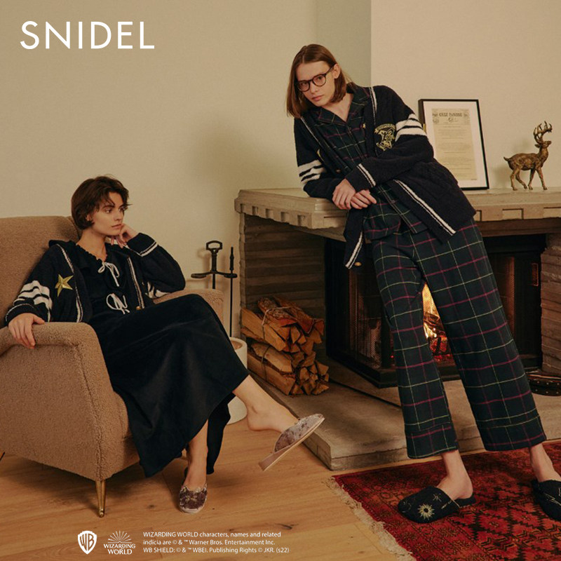 SNIDEL HOME 가을 겨울 여성용 해리포터 콜라보레이션 니트 가디건 SHNT225015